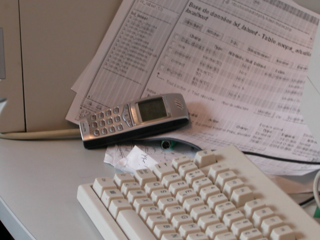 Mon Sony J70 -- 2003