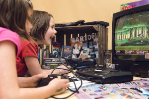 SEGA, c'est plus fort que QUI ? Les aventures de Mickey, toujours aussi amusantes pour les enfants !