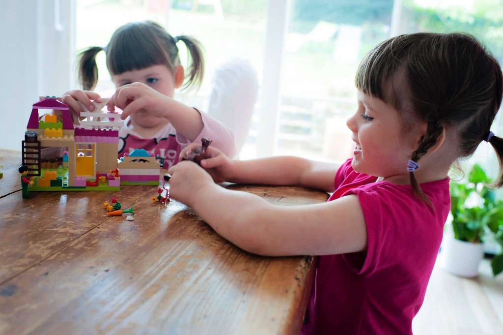 La première boite de LEGO des filles