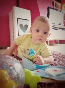 Rose se balade - 7 mois