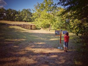 Famille Martin - Tumulus de Vervant - Vacances en Poitou Charentes 2016