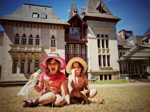 Famille Martin - le joli château du Parc du Reynou - Vacances en Poitou Charentes 2016
