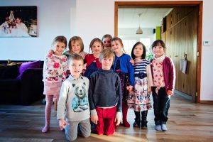 Alice & Juliette - 5 ans - Avec vos copains de classe