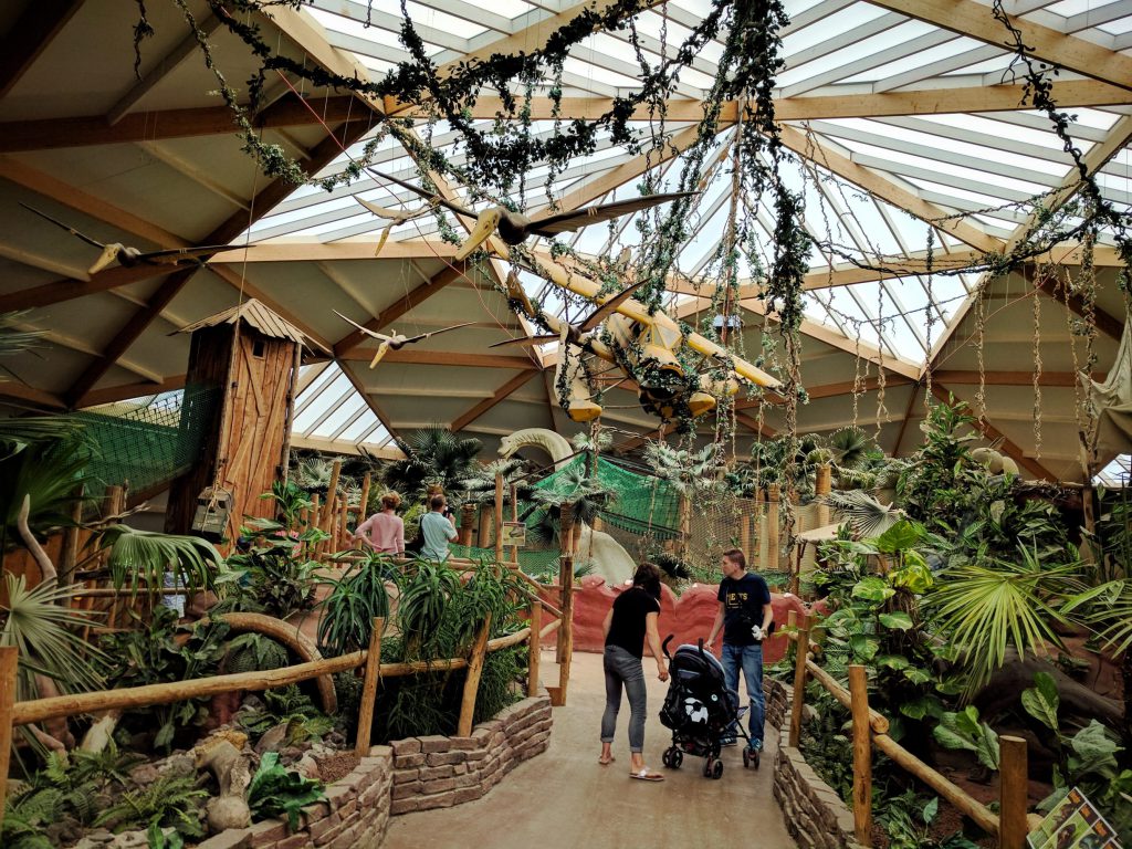.. Avant d'entrer dans le Dino Dome ! – à GaiaZOO.