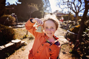 Chasse aux Oeufs dans le domaine d'Une Campagne en Provence