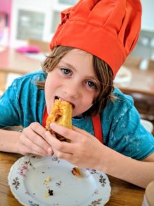 Mmmm, trop beau avec ces pommes encore chaudes, fondantes et acidulées