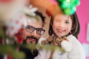 A la poursuite de Noël - On prépare le sapin en famille