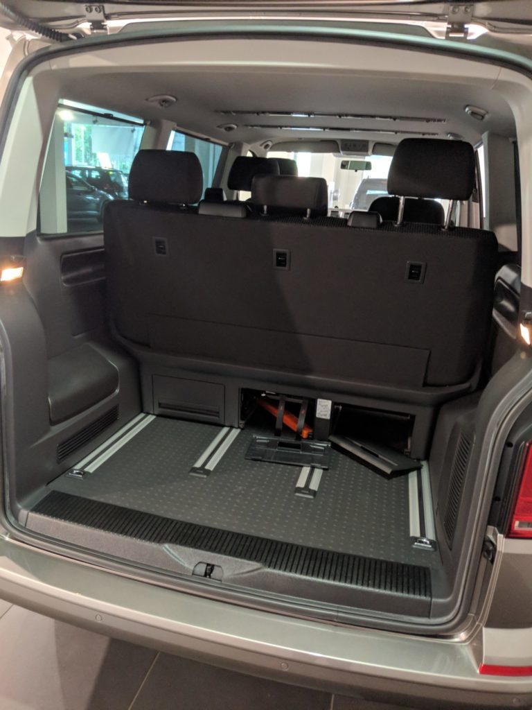 VW Multivan T6 7 Places