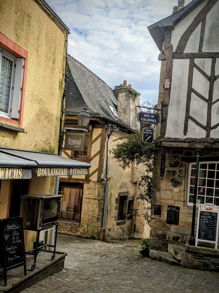 Ballade dans les rues de Rochefort en Terre
