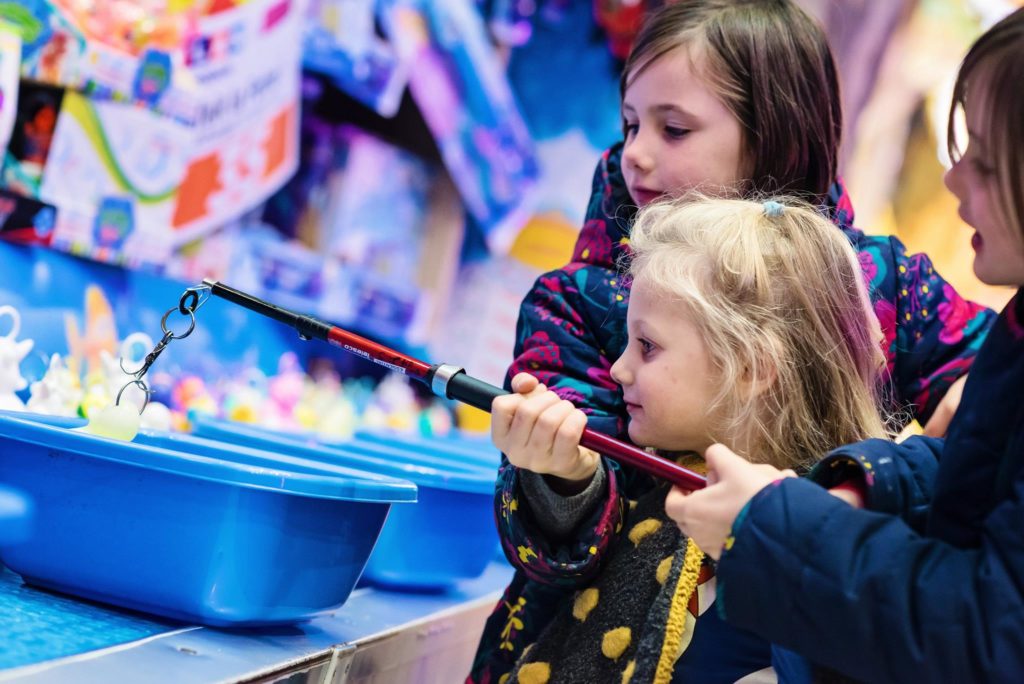 On s'amuse à la pêche aux canard sur la Foire de Liège !