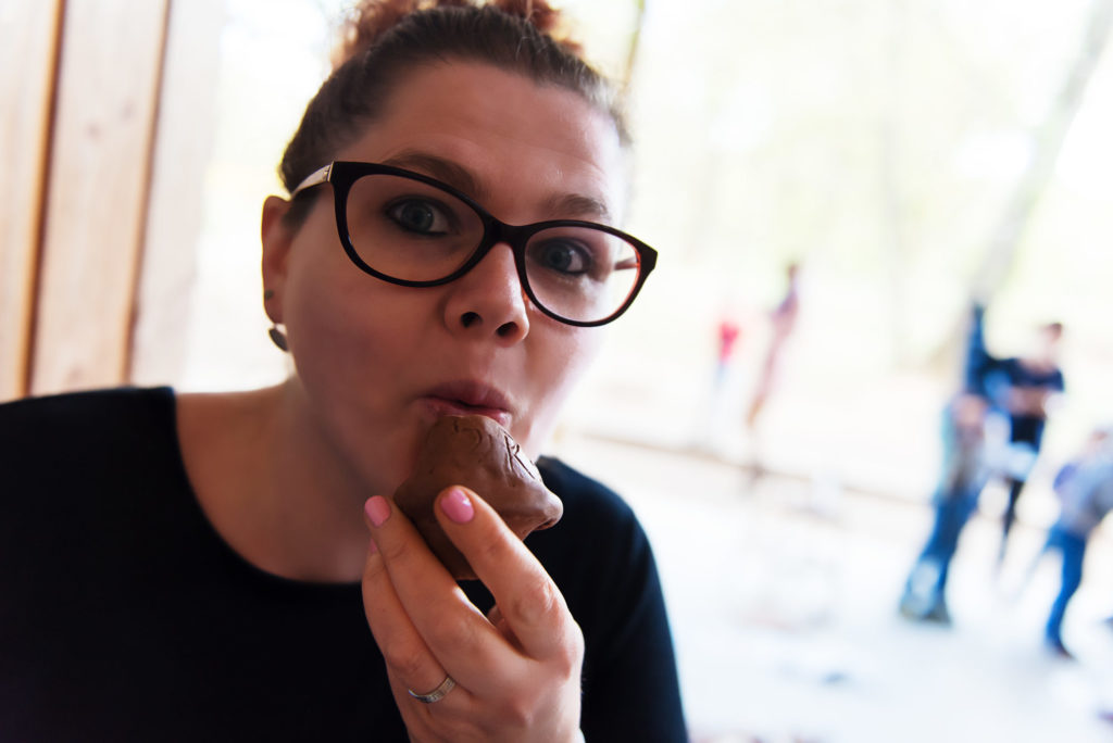 Activés en famille : réalisation d'instruments de musique préhistoriques aux Menhirs de Monteneuf