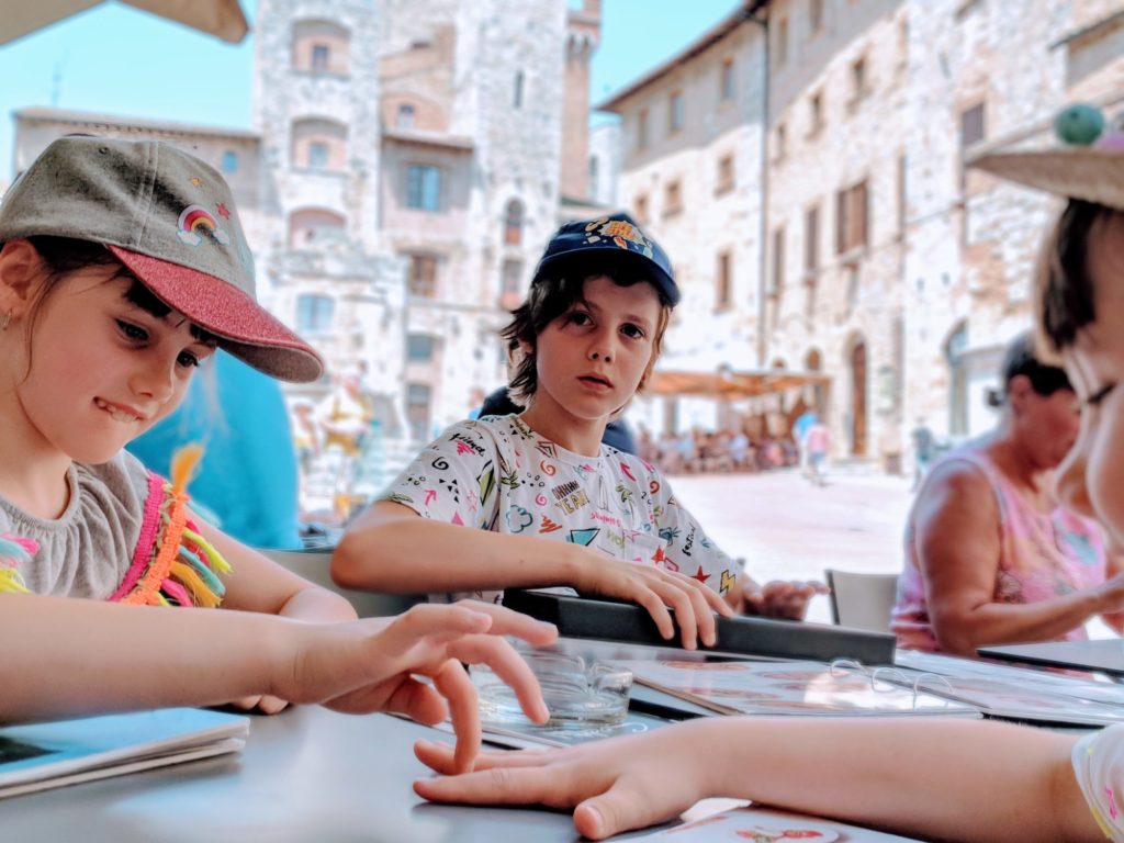 On tente un resto sur la piazza principale ?