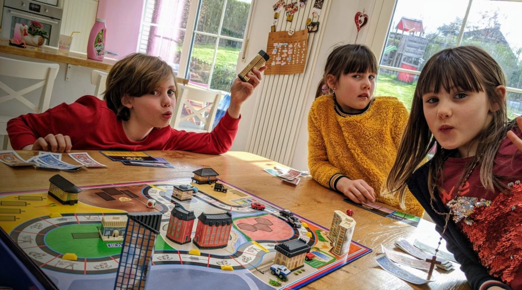 Une petite partie de Hôtel avec le Micro Machines bien évidemment !