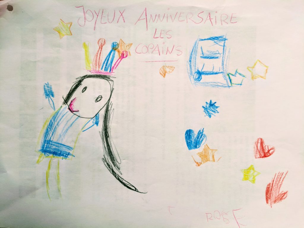 Dès qu'on a le dos tourné, Rose bricole ou dessine !