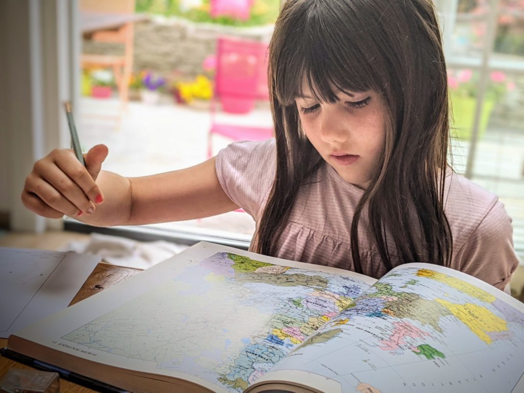 Papa en profite pour faire un petit cours de Géographie