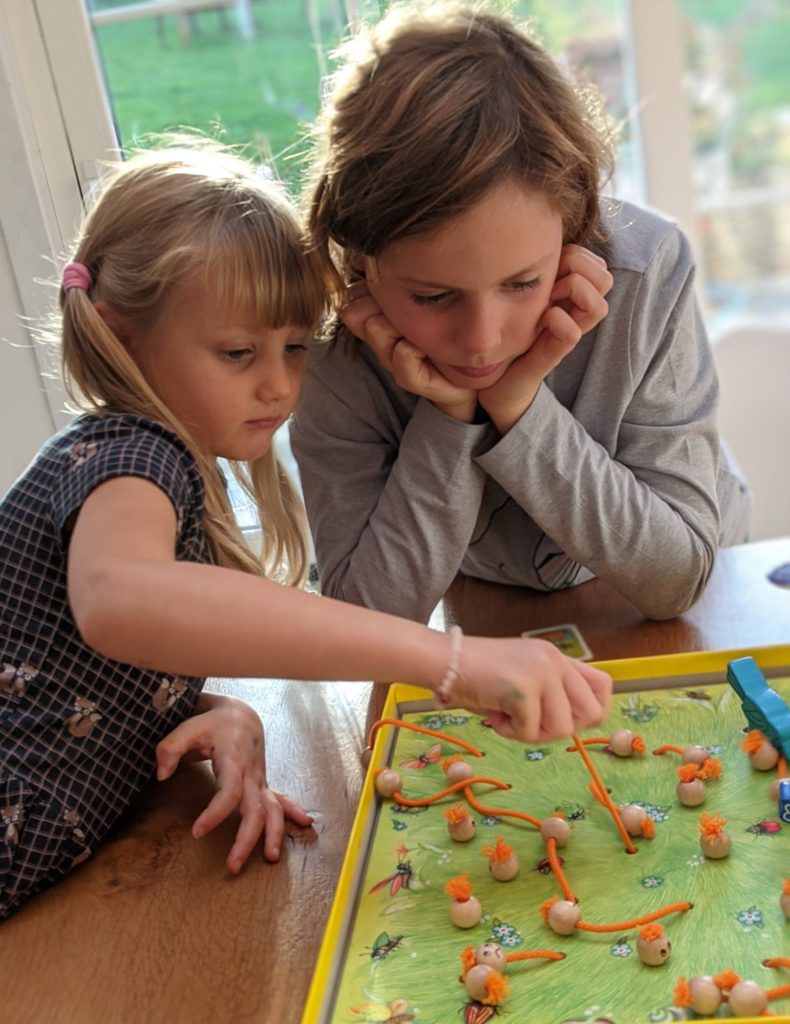 Une petite partie avec ma soeur ! Son jeu a toujours eu un grand succès !