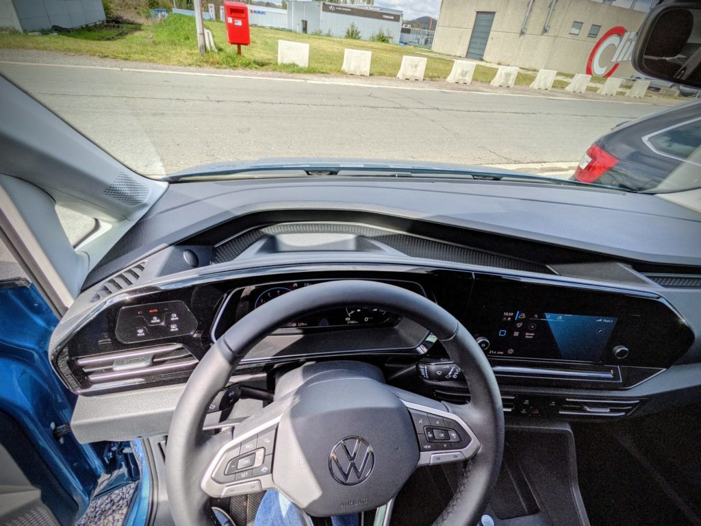 Un espace derrière le volant repensé pour le nouveau Caddy