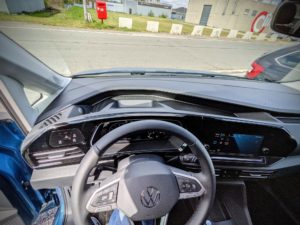 Un espace derrière le volant repensé pour le nouveau Caddy