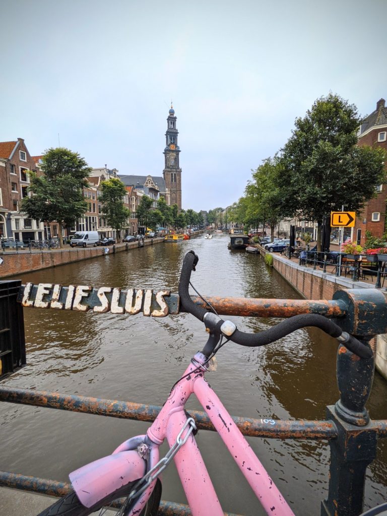 Balade en amoureux dans les canaux du Jordaan - Amsterdam.