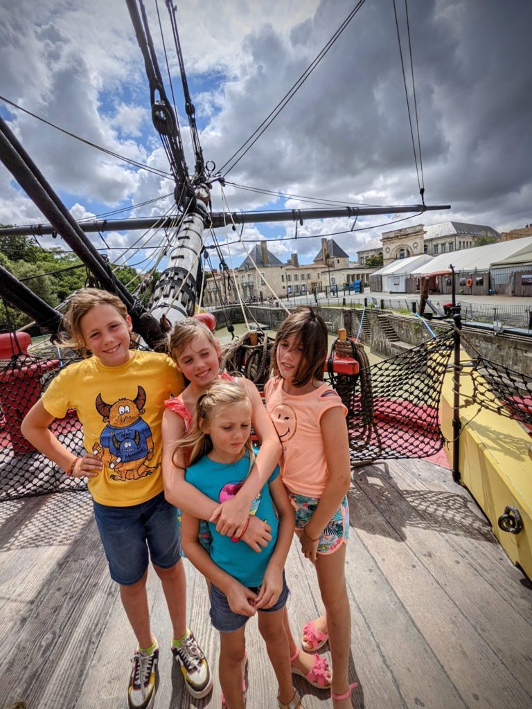 Visite de la frégate de l'Hermione à Rochefort.