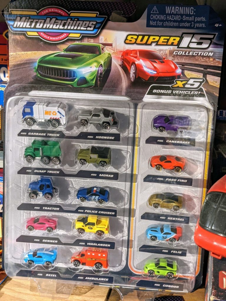 2020 – Super 15 Collection S1 (Garbage Truck, Hognose, Canebrake, Dump Truck, Morab, Paso Fino, Tractor, Police Cruiser, Krestel, Senner, Warlander, Felis, Bezel, Ambulance, Condor)