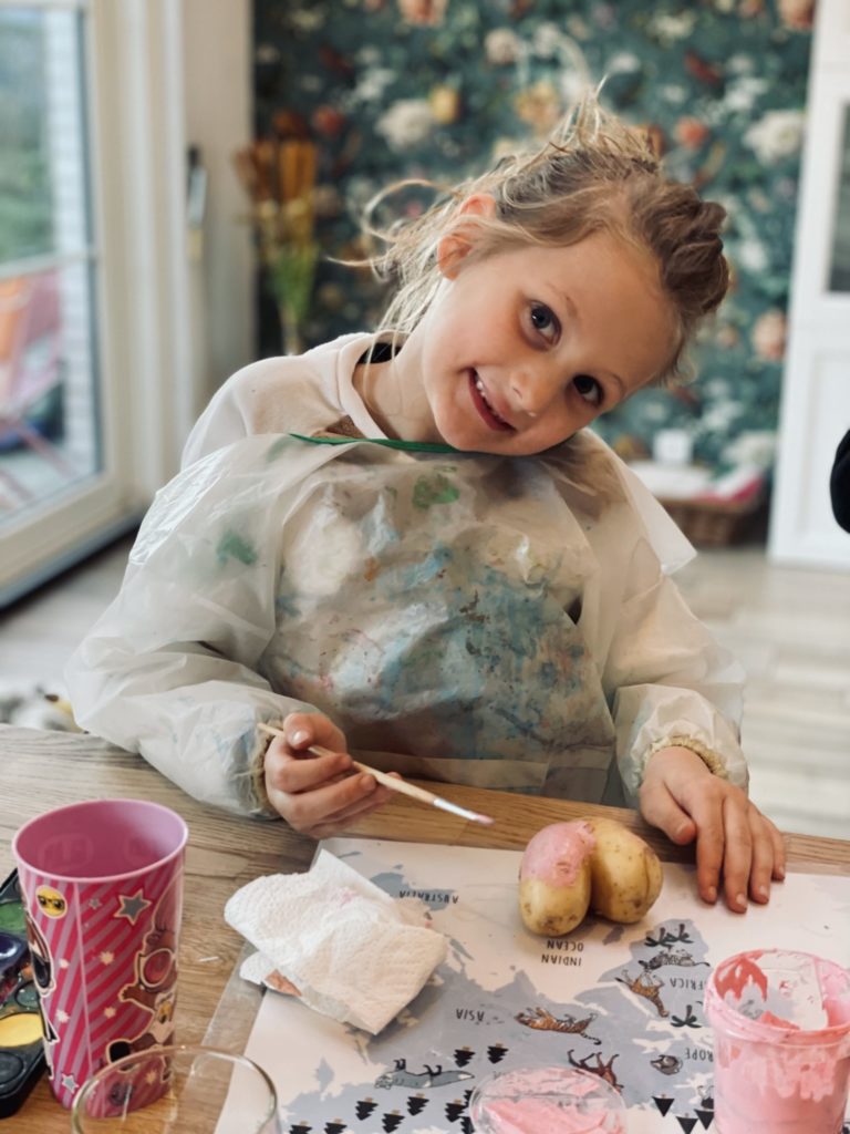 Un peu de peinture sur patatte