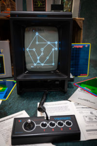 Cosmic Chasm - Vectrex (Milton Bradley, GCE, 1982) by Pierre 'Cyborg Jeff' MARTIN.