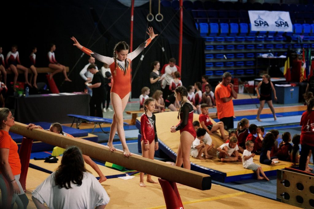 Quelques clichés de la compet' de Gymnastique de Juliette et Rose #evolutiongymclub de ce WE à Pepinster. La première de Rose !