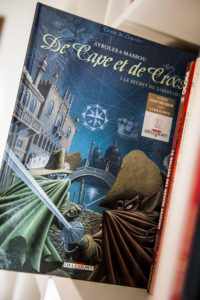 De cape et de crocs