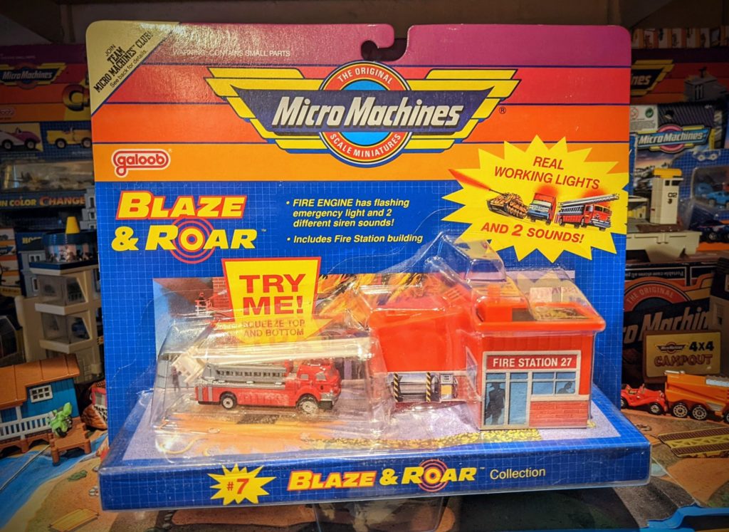 Hook & Ladder Fire Truck - Blaze and Road - Micro Machines, Galoob 1990