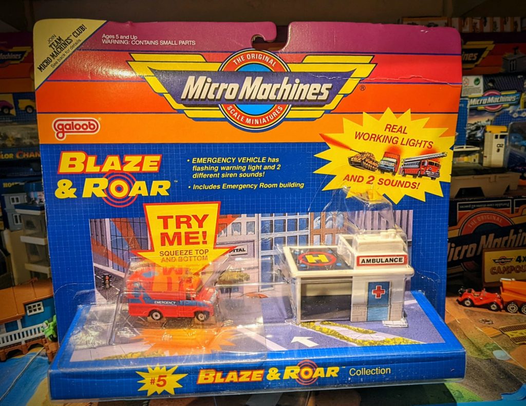 Ambulance - Ford Box Van - Blaze and Road - Micro Machines, Galoob 1990