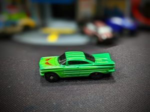 Chevrolet Impala Low Rider - Movie Stunt Actionl #2 - Hasbro Micro Machines, 2001