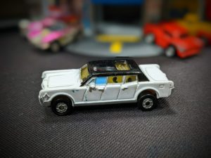 Lincoln '66 Limo - Super Micro Lights #1 - Galoob Micro Machines, 1990