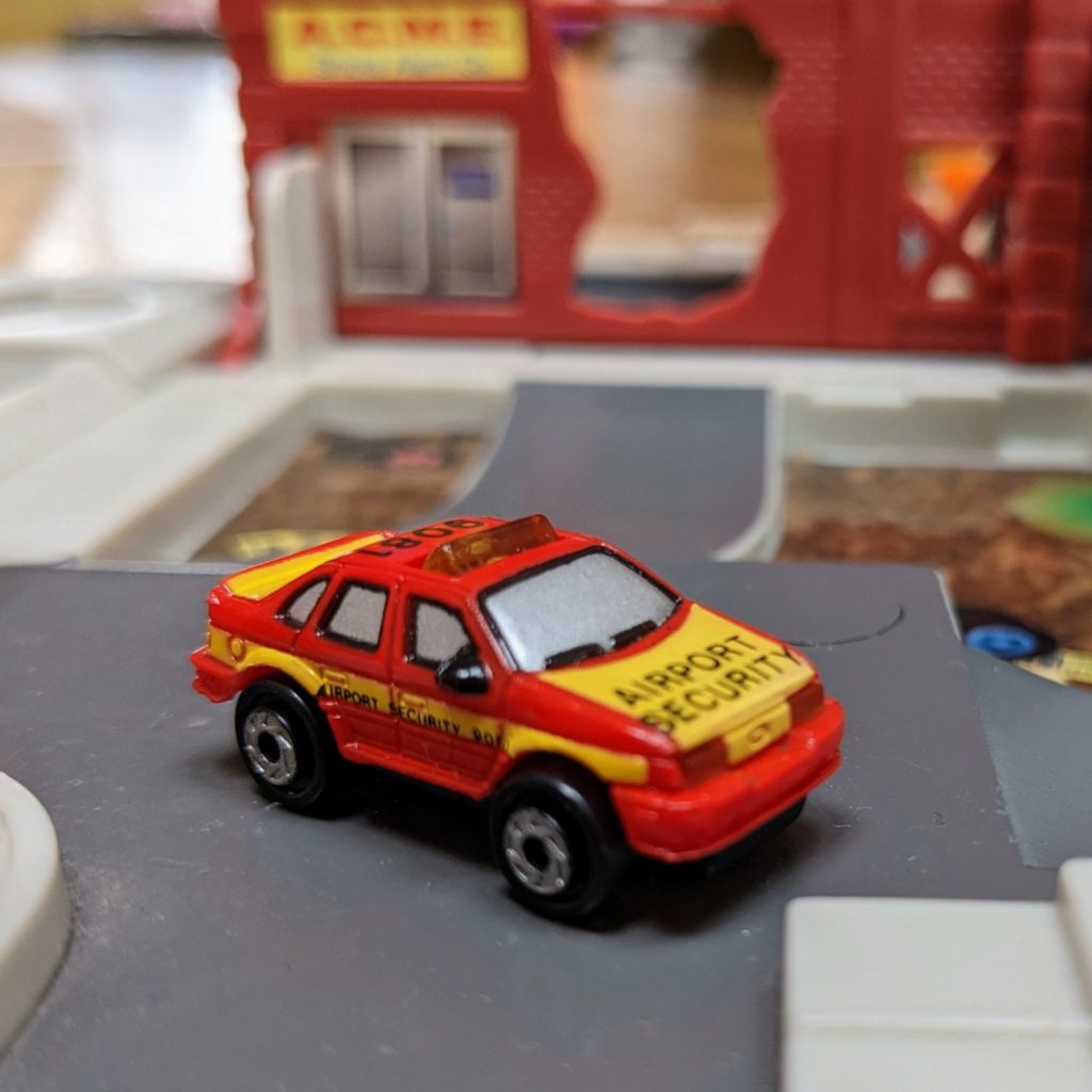 Ford Taurus Airport Rescue - Super Micro Light #10 - Micro Machines, 1990
