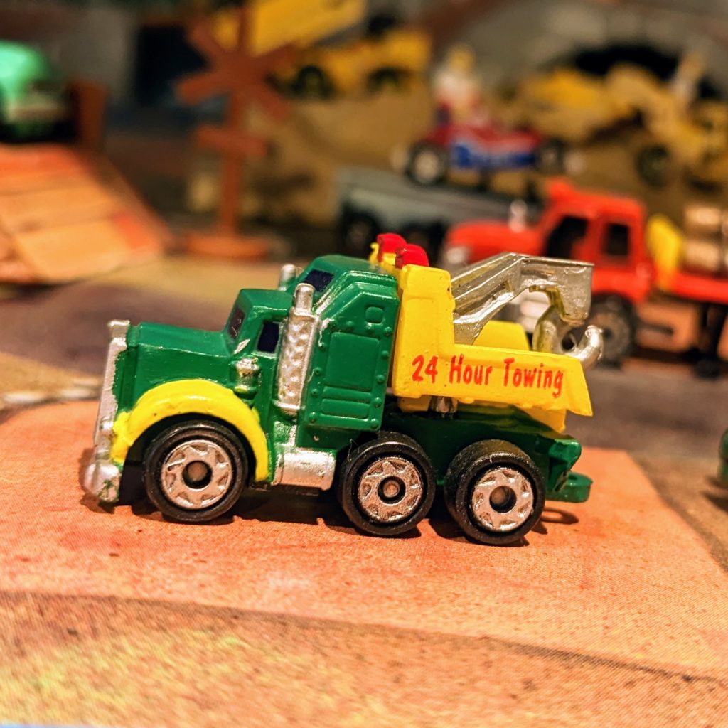 Truck Towing - Roadside Adventure #1 - Micro Machines, 1993