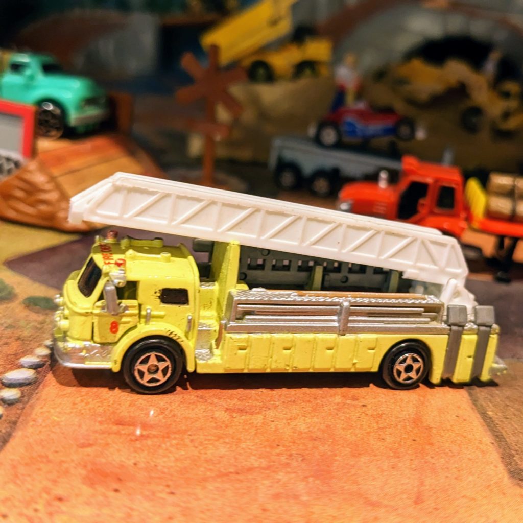 Hook & Ladder - Semi-Truck Rescue Squad #1 - Micro Machines, 1989