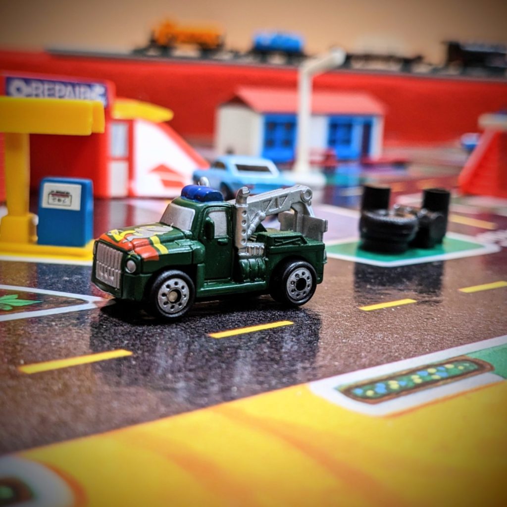 Truck Towing - Twister Attackers - Hasbro 2003
