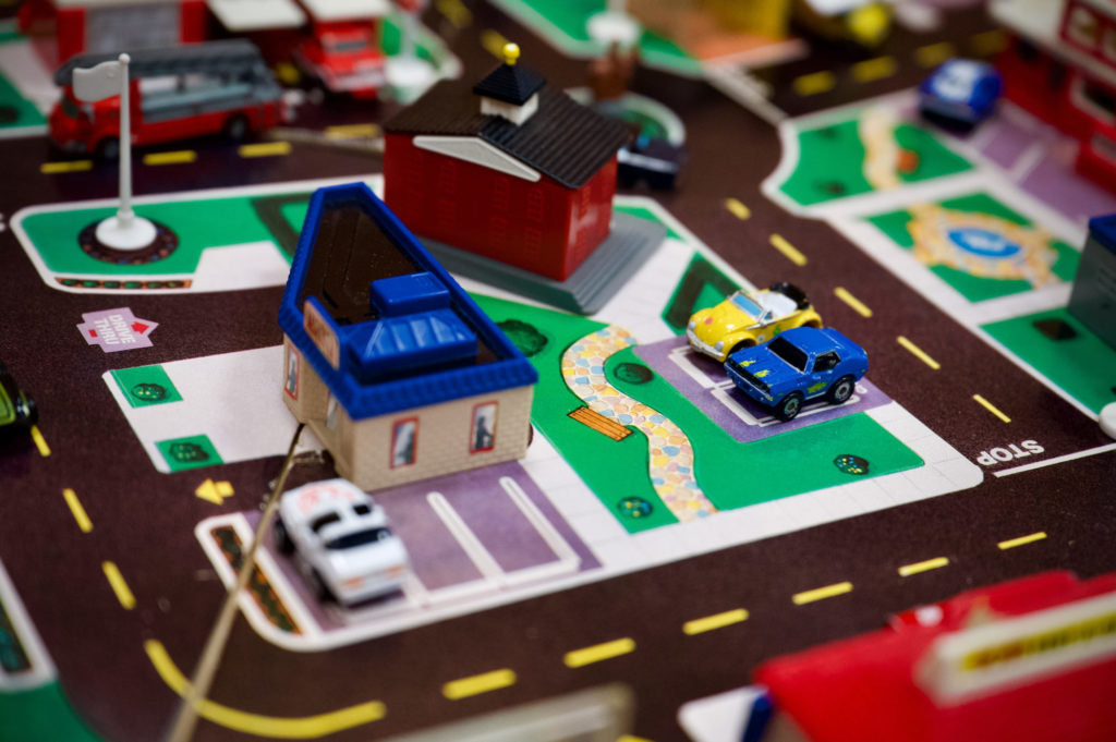 Drive Up Bank - Metro City - Micro Machines, 1990