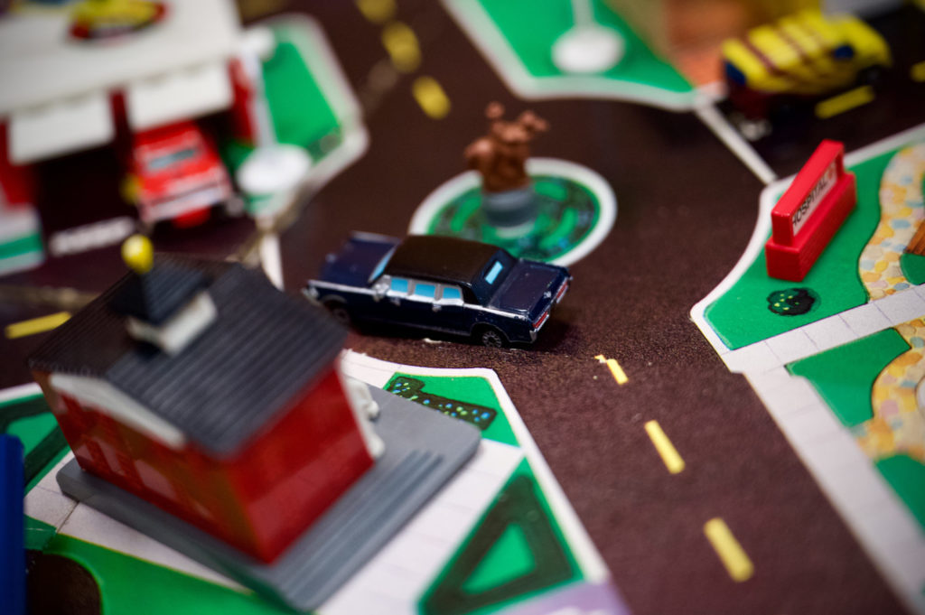 L'arrivée en limousine du Maire Mathot de Metro City - Micro Machines, 1990