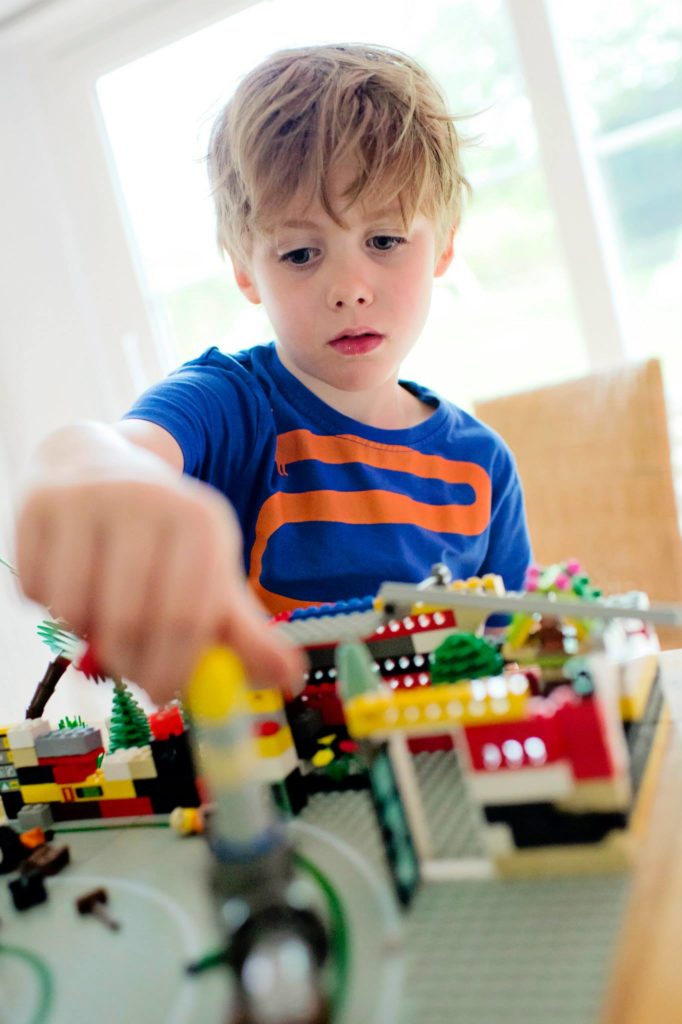 Allé, construction d'une ville, première semaine... -- Juillet 2015