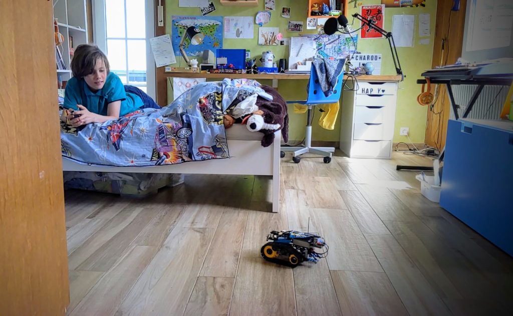 Voilà de quoi mettre de l'occupation pendant le confinement, Joyeux Anniversaire Charly pour tes 11 ans. -- Avril 2020