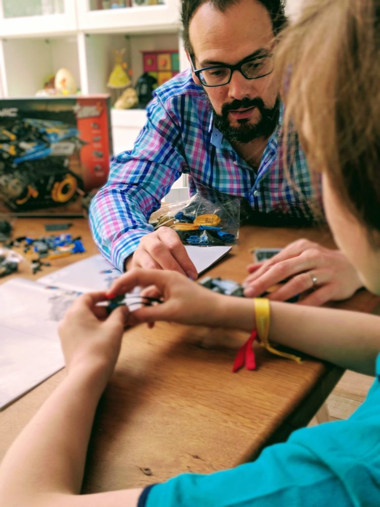 Voilà de quoi mettre de l'occupation pendant le confinement, Joyeux Anniversaire Charly pour tes 11 ans. -- Avril 2020