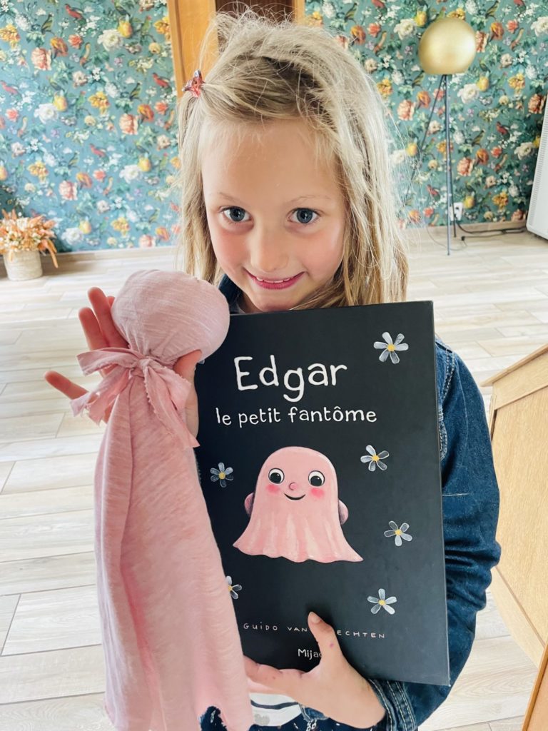 Opération, réparation de Doudou Fantôme !