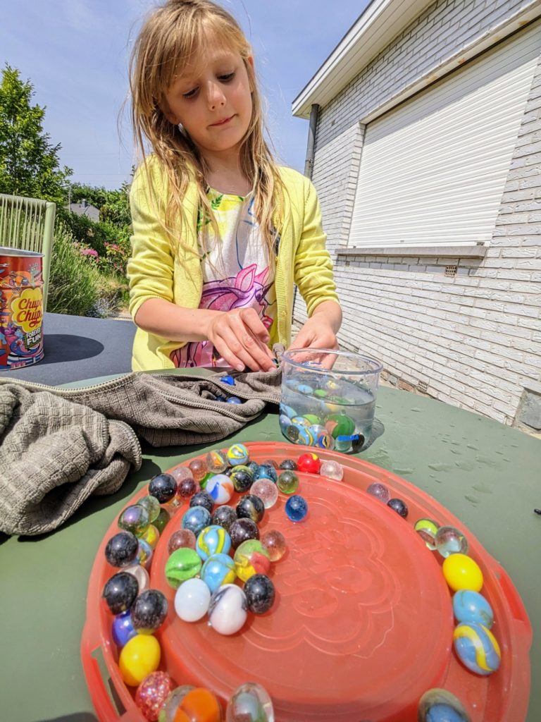 Avec Rose, on a trouvé un super trésor sur la brocante de Clavier
