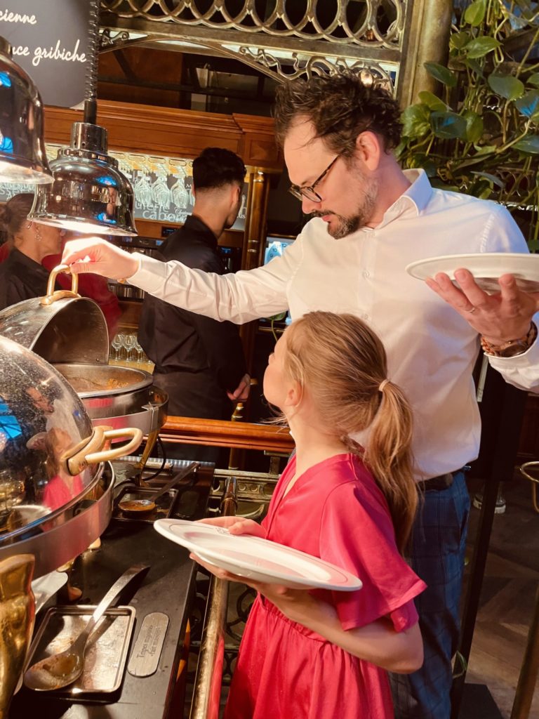 La soirée Waouw passe par Les Grands Buffets de Narbonne