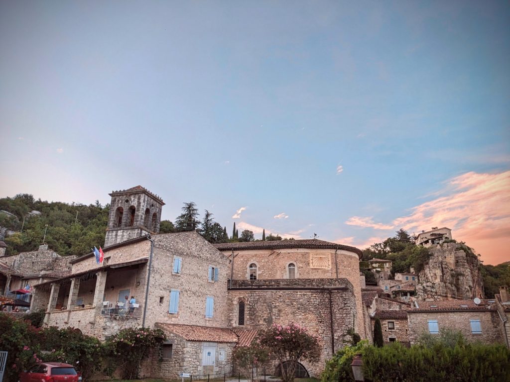 Le soleil se couche sur Labeaume #Ardèche2023