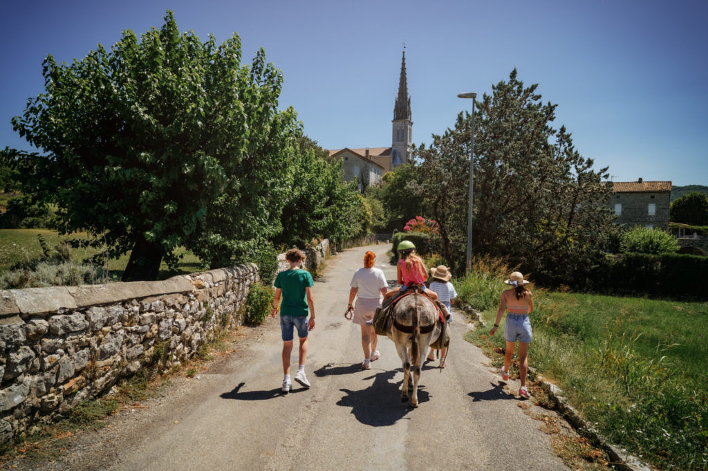 Promenade en Famille accompagné d'un âne - Carab'âne #Arèche2023