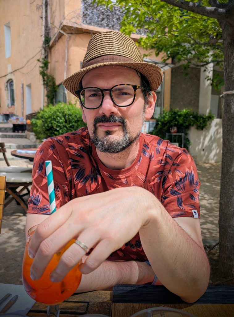 Samedi dernier, très belle découverte du village du Castellet. On se perd dans les petits commerces, on mange un bon restaurant en famille et on profite de la vue !