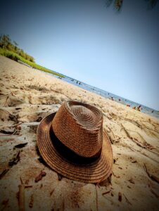 I'll be back... ... Mais pas tout de suite.