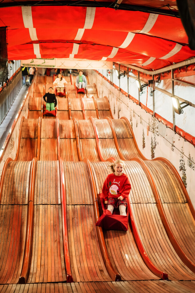 En famille sur la Foire de Liège - Petite Snorkys Photography, 2024